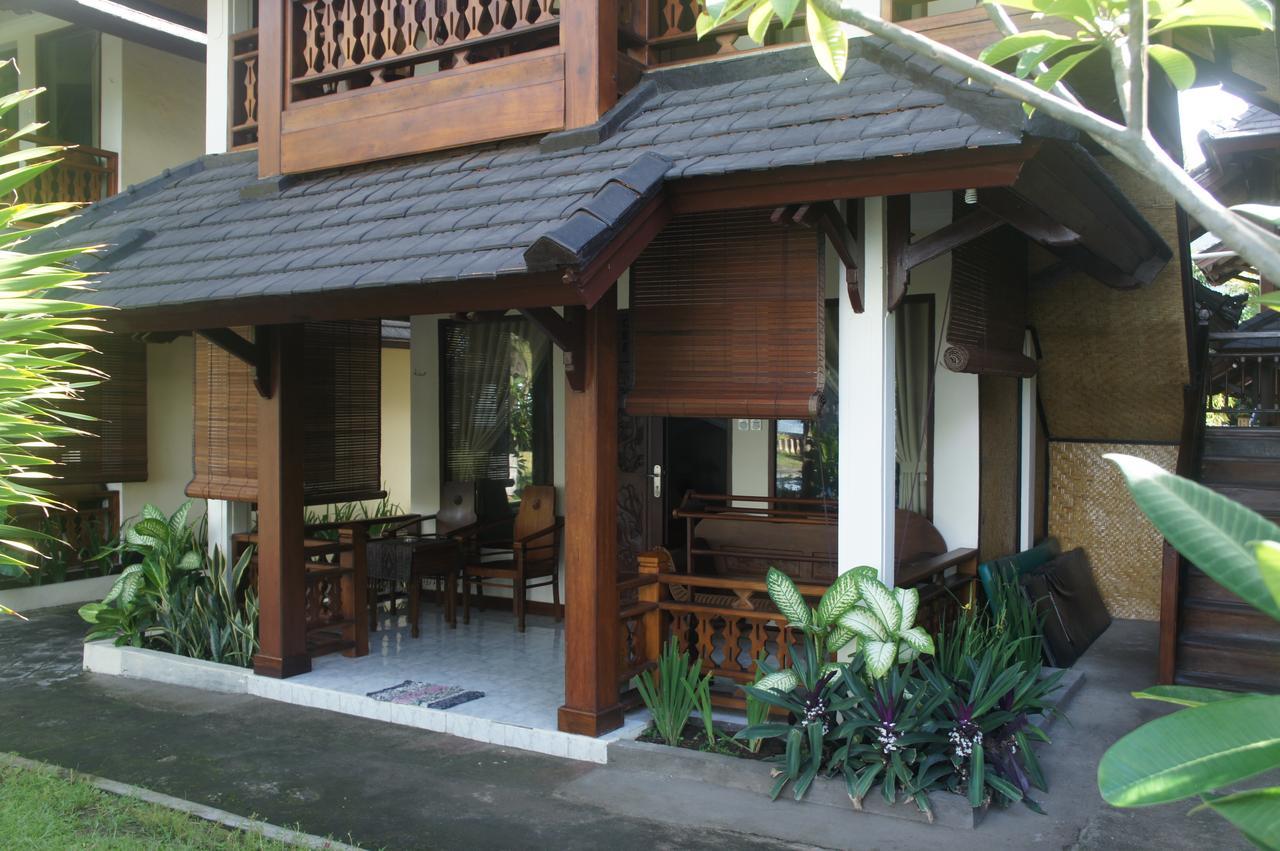 Batu Bolong Cottages Mangsit Buitenkant foto