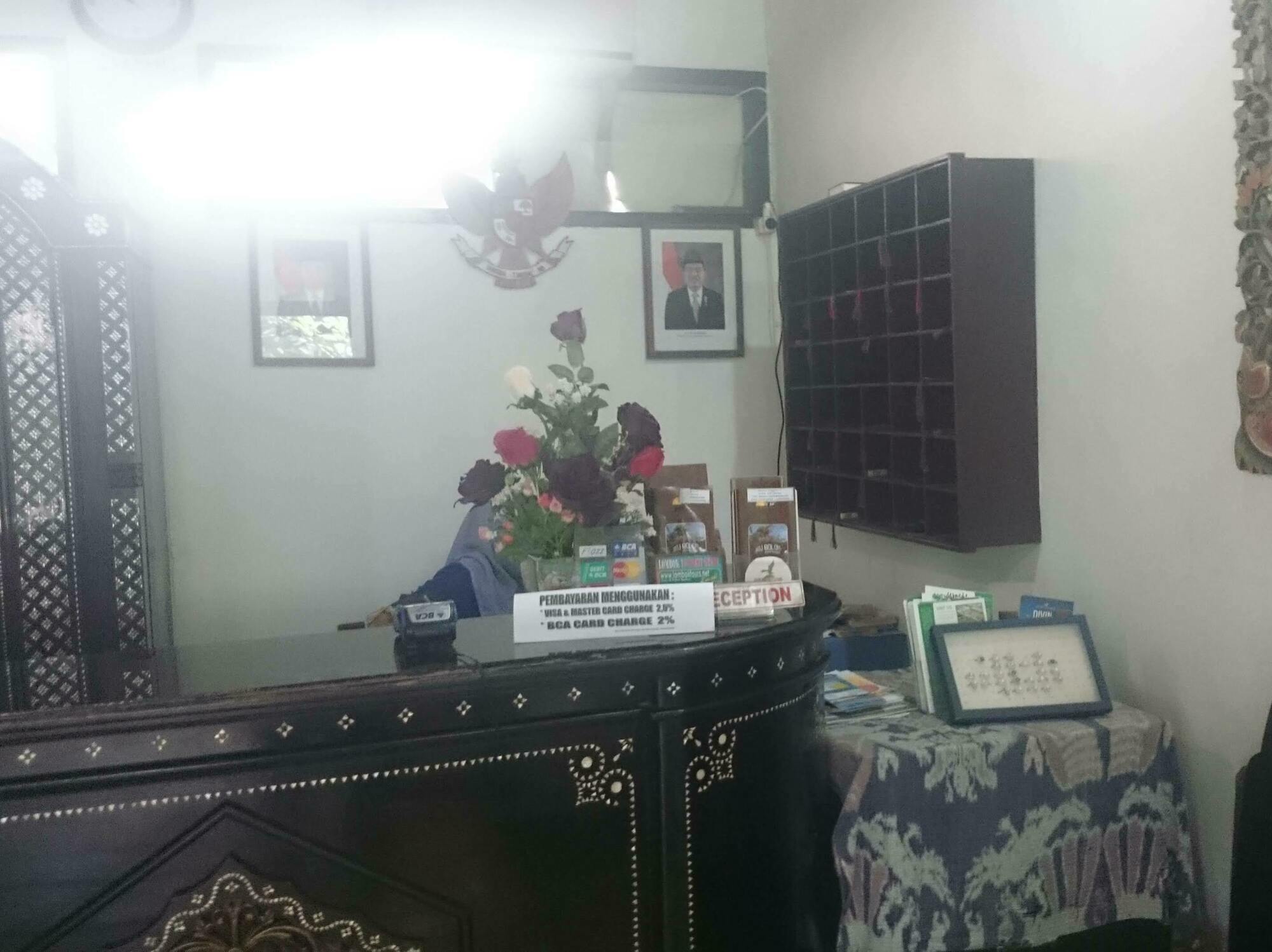 Batu Bolong Cottages Mangsit Buitenkant foto